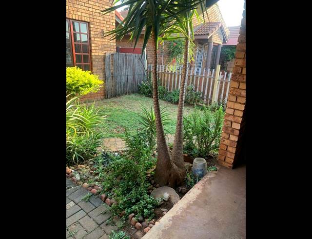2 BEDROOM HOUSE FOR SALE IN THERESAPARK